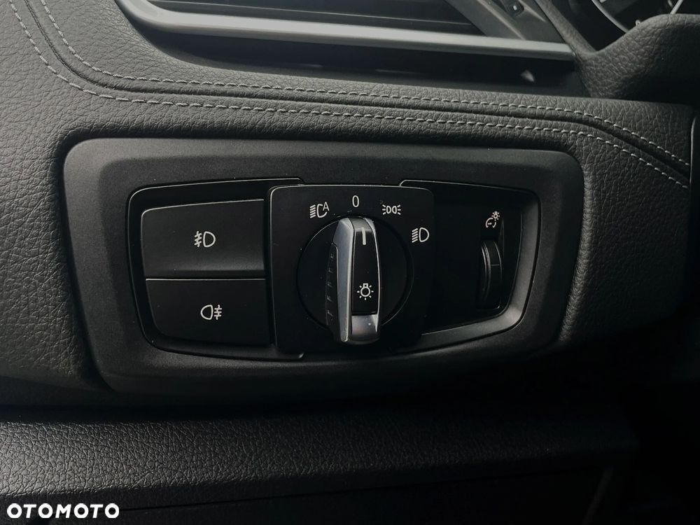 BMW Seria 2 218d Active Tourer Sport Line - 34