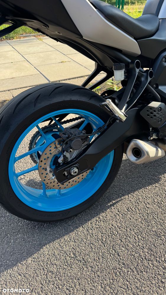 Yamaha MT - 8