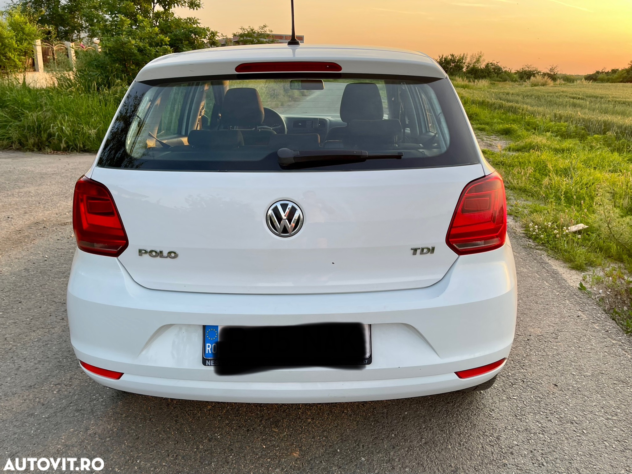 Volkswagen Polo - 2
