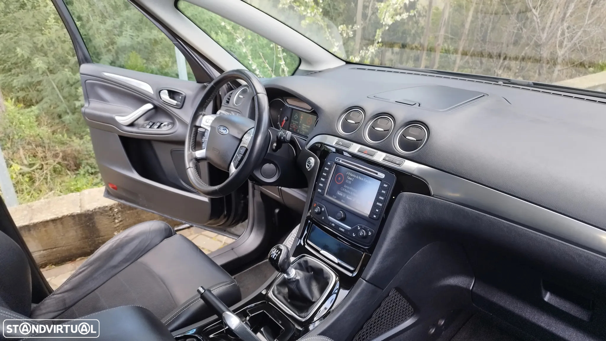 Ford S-Max 2.0 TDCi Titanium 7L 139g - 32