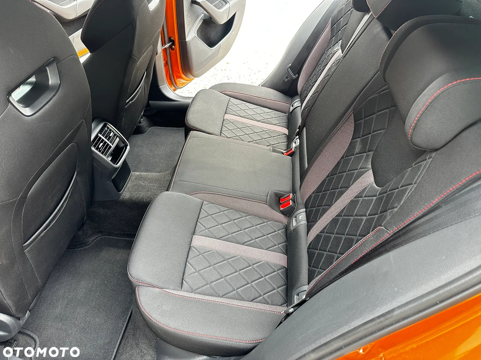 Skoda Octavia 2.0 TSI RS DSG - 8