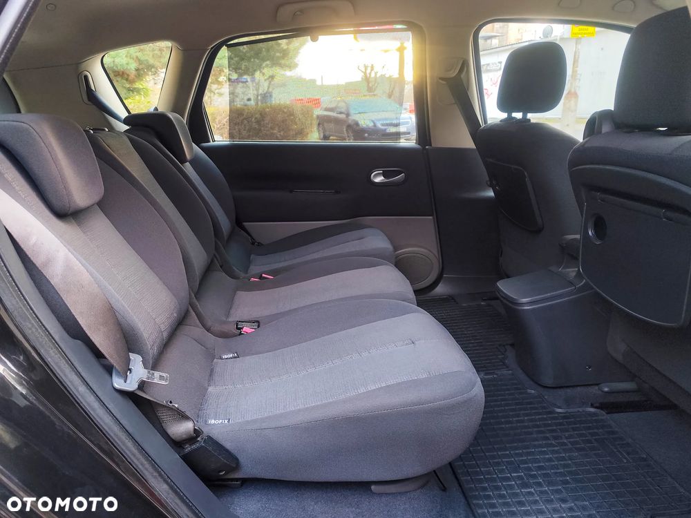 Renault Scenic 1.6 16V Privilege - 10