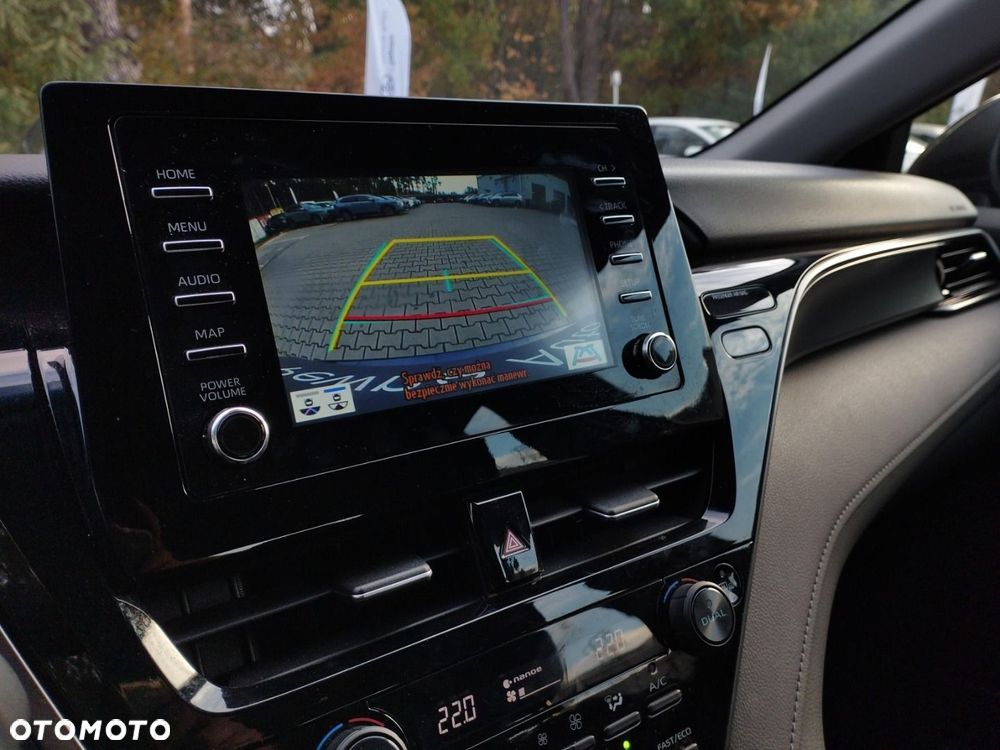 Toyota Camry - 11