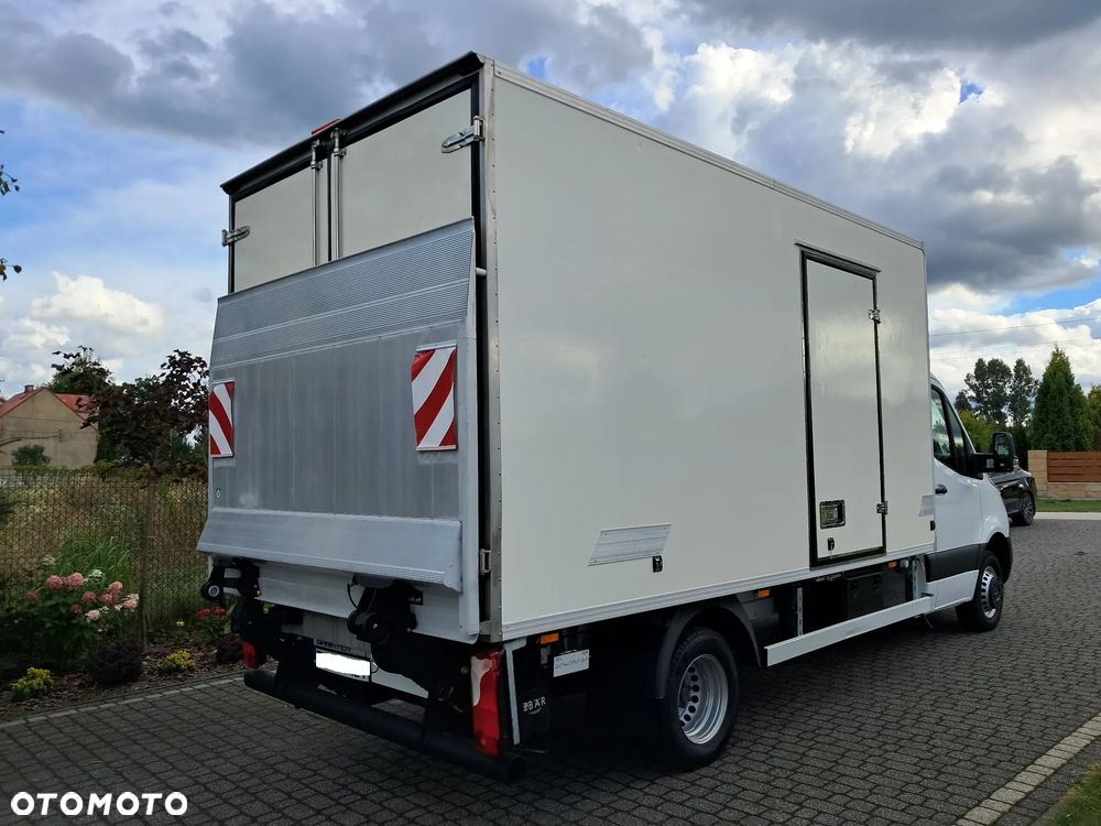 Mercedes-Benz SPRINTER 515 Chłodnia + Winda Salon Polska - 3