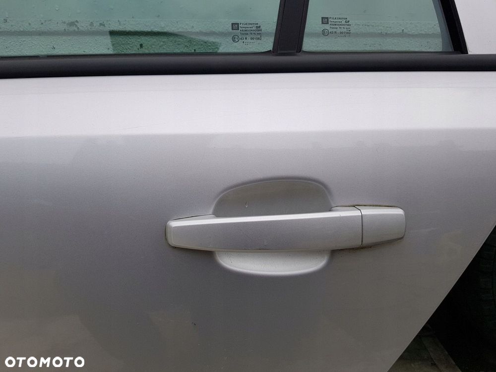 drzwi lewe tył Opel Astra H kombi z176 - 3