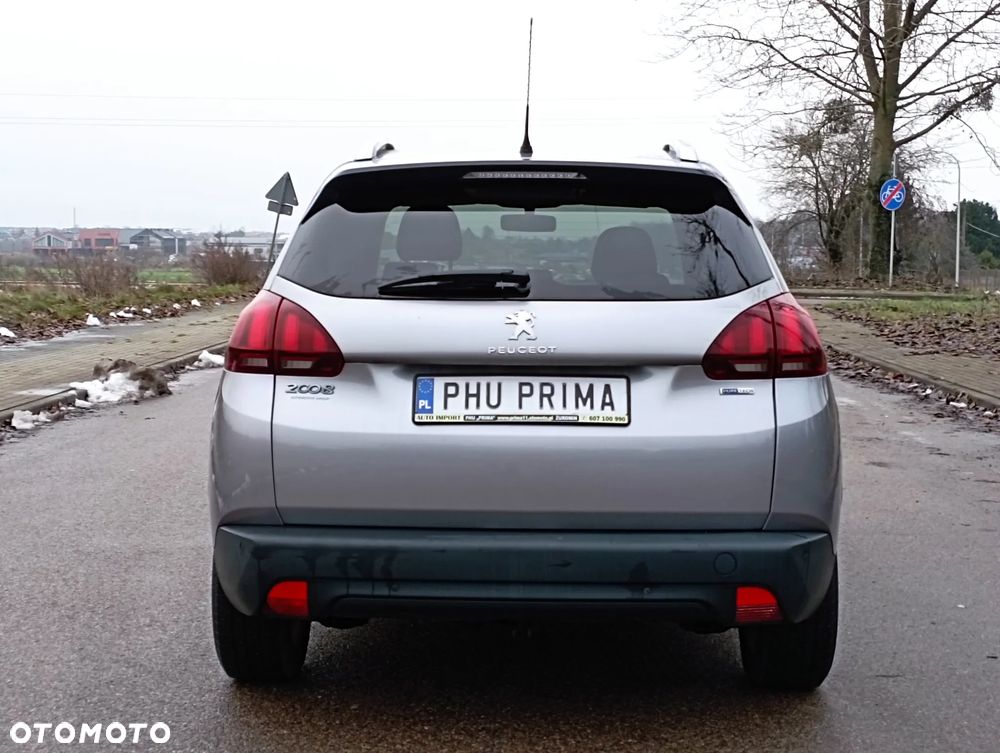 Peugeot 2008 - 11