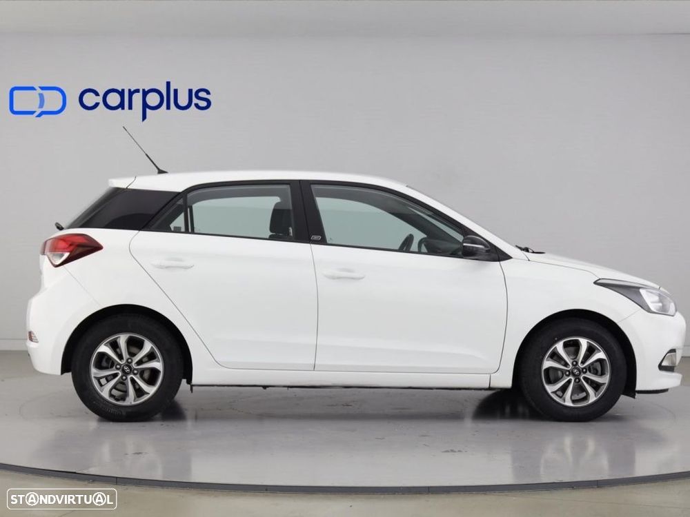 Hyundai i20 1.1 CRDi Access - 8