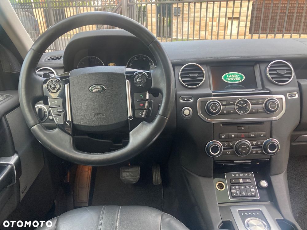 Land Rover Discovery TD V6 HSE - 8