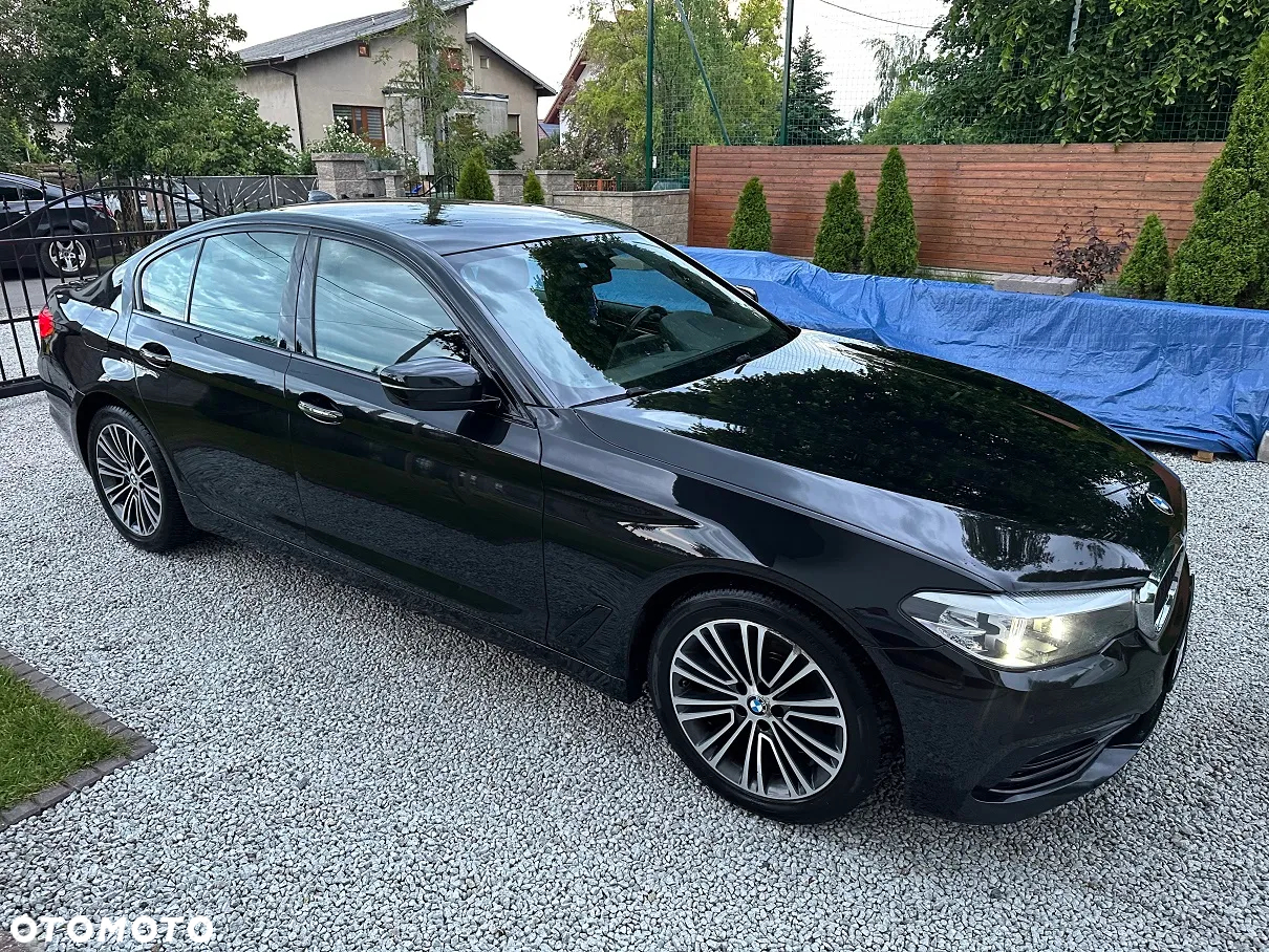 BMW Seria 5 520d Sport Line - 2