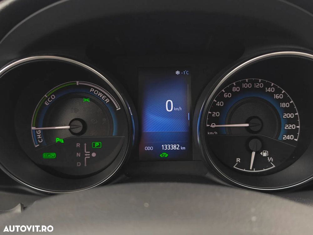 Toyota Auris 1.8 L VVT-i TS Hybrid Sol+ - 8