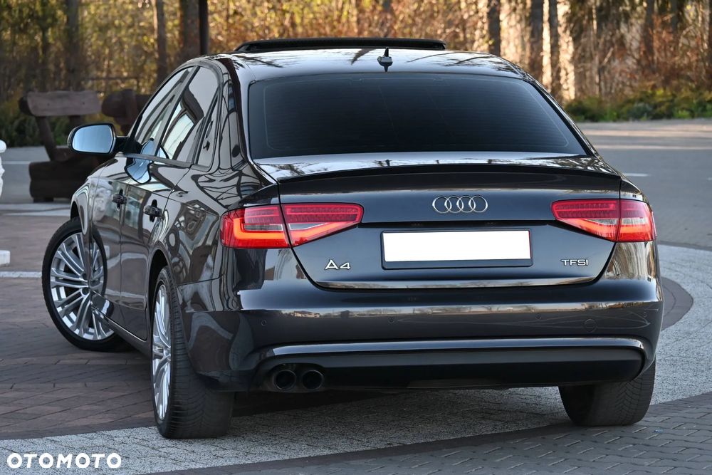 Audi A4 Limousine 1.8 TFSI S line Sportpaket - 15