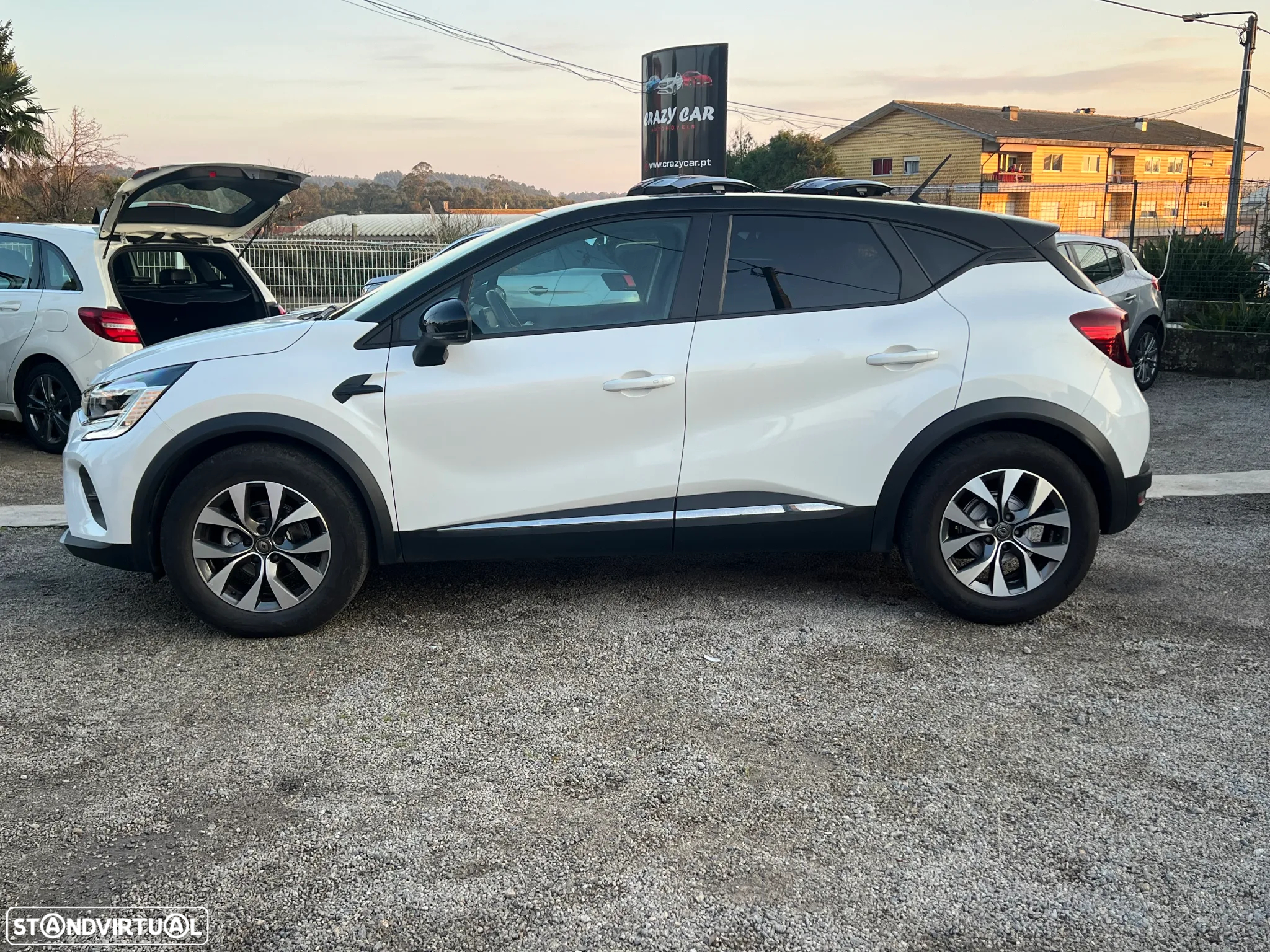 Renault Captur TCe 100 EXPERIENCE - 4