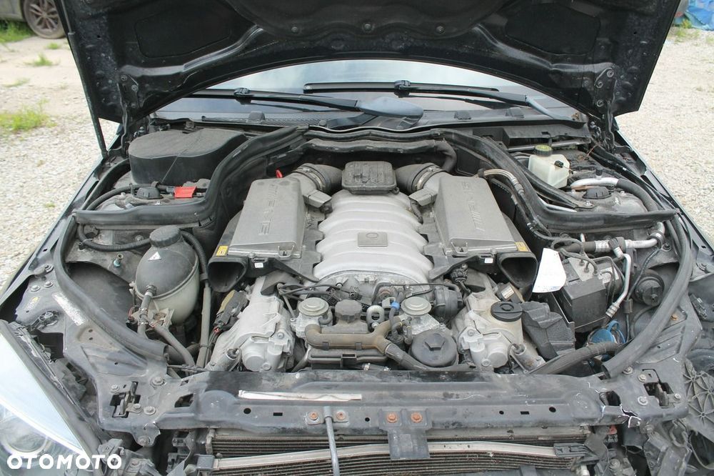 Mercedes-Benz Klasa C 63 AMG - 12