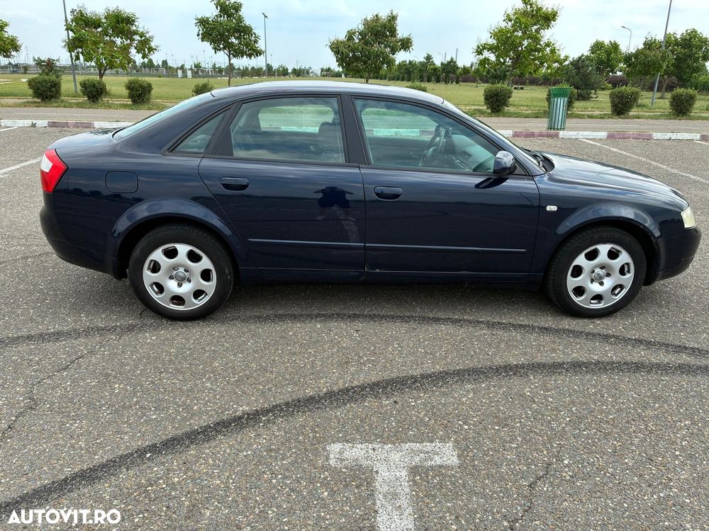Audi A4 Limuzina - 3