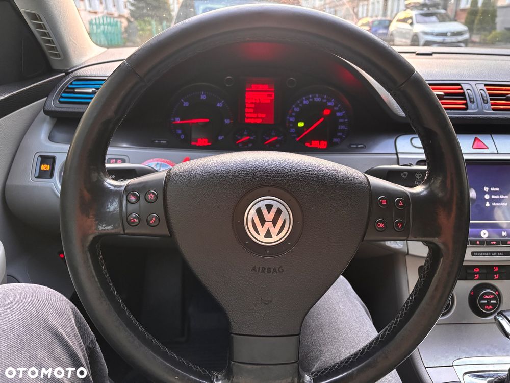 Volkswagen Passat 2.0 TDI DPF Comfortline DSG - 8