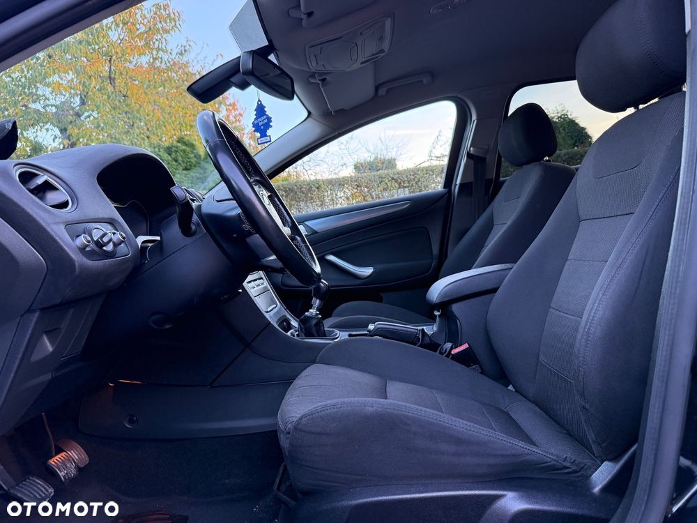 Ford Mondeo SW 2.0 TDCi Titanium - 13