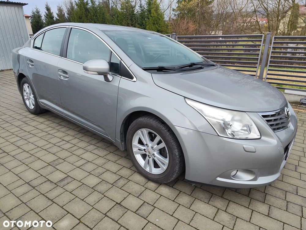 Toyota Avensis 1.8 Sol - 4