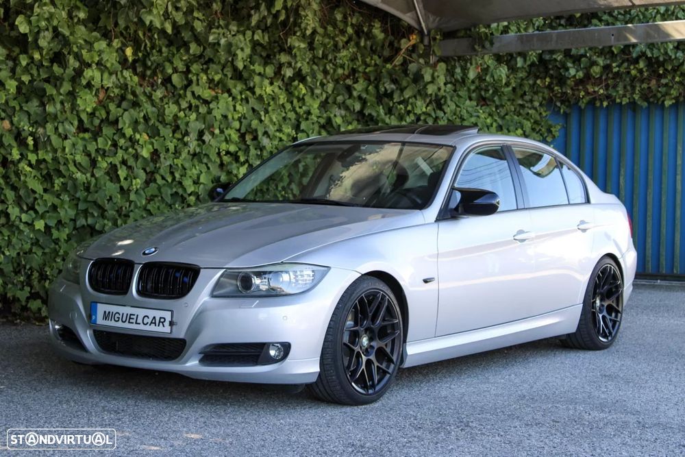 BMW 320 i Navigation - 4