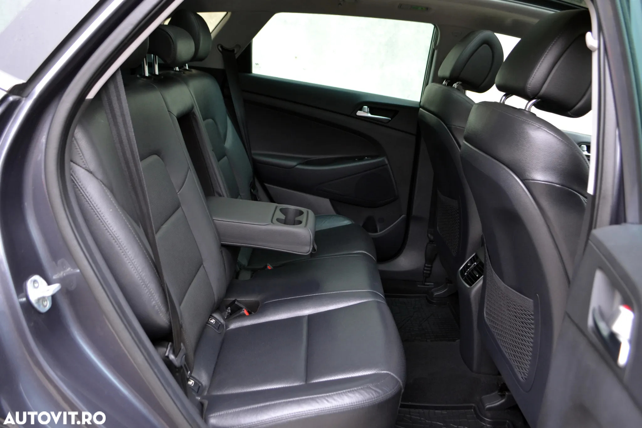 Hyundai Tucson 1.6 GDI 4WD DCT Premium - 10