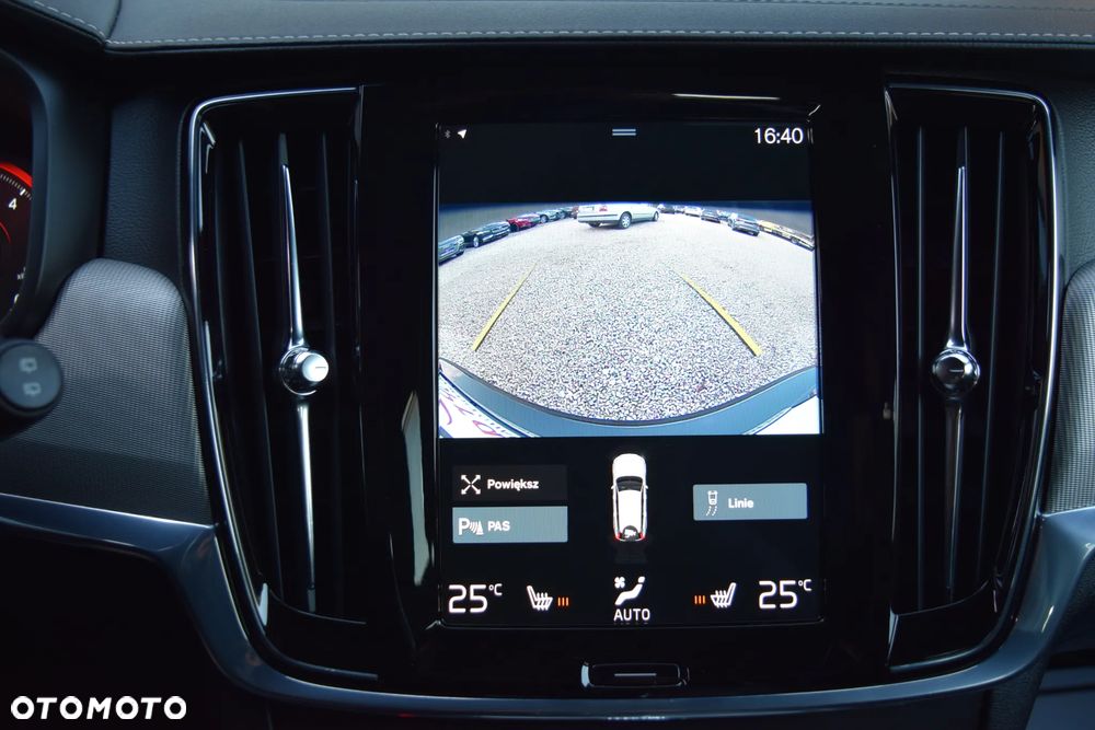 Volvo V90 D4 Geartronic R Design - 28