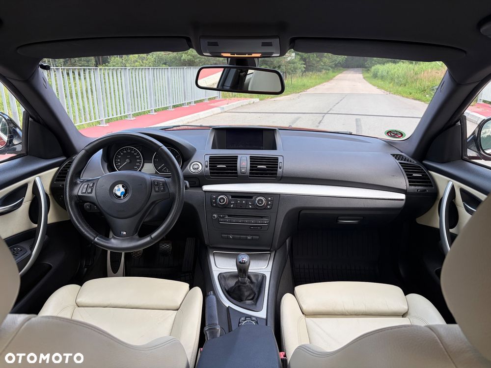 BMW Seria 1 118d Limited Edition Lifestyle mit M Sportpaket - 12