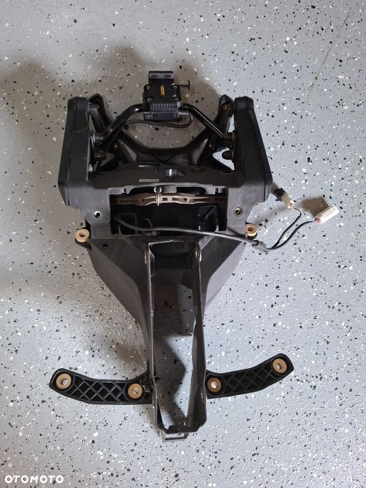 BMW S1000XR stelaż mocowanie szyby lampy czachy - 1