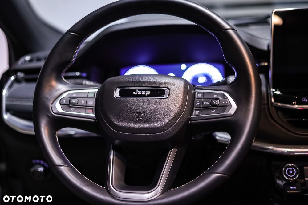 Jeep Compass - 28