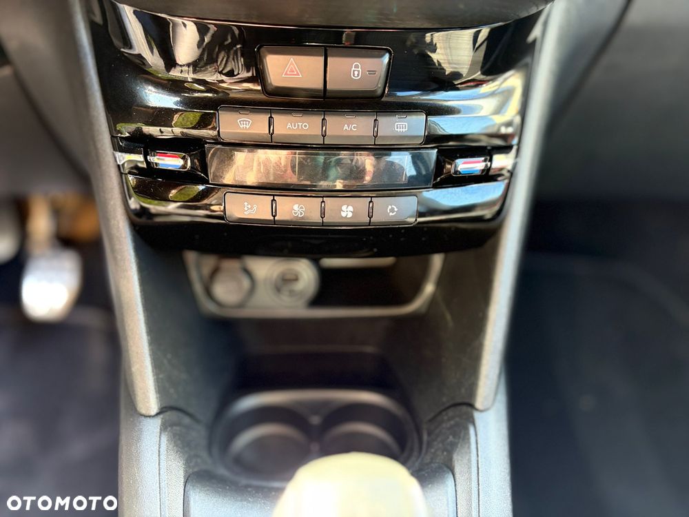 Peugeot 208 PureTech 110 Stop & Start Tech Edition - 26