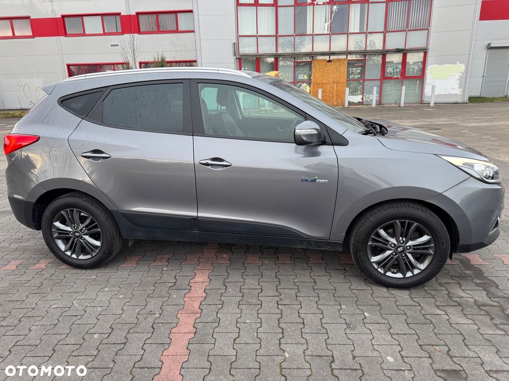 Hyundai ix35 1.6 2WD blue Style - 24