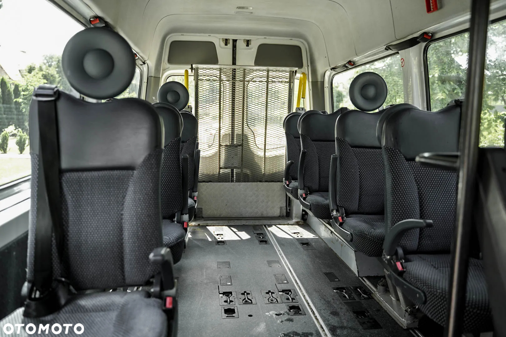 Mercedes-Benz Sprinter - 17