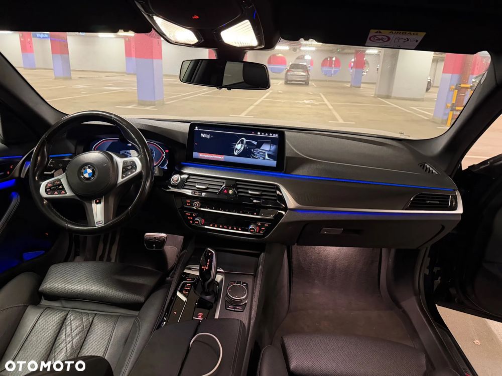BMW Seria 5 530d xDrive mHEV sport - 5