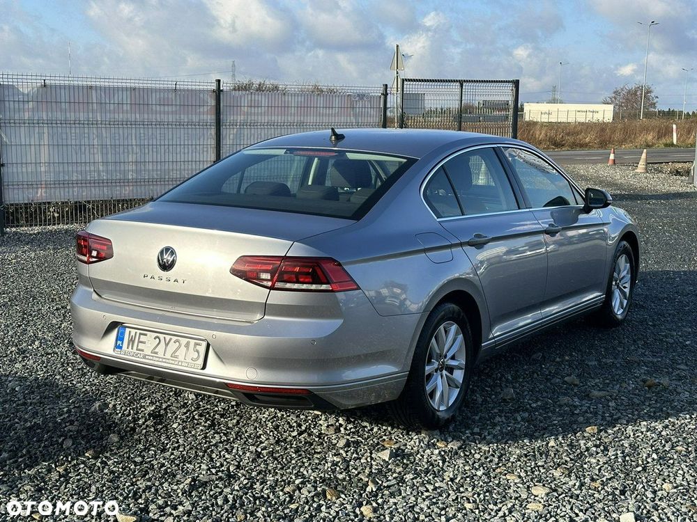 Volkswagen Passat 2.0 TDI EVO Business - 9