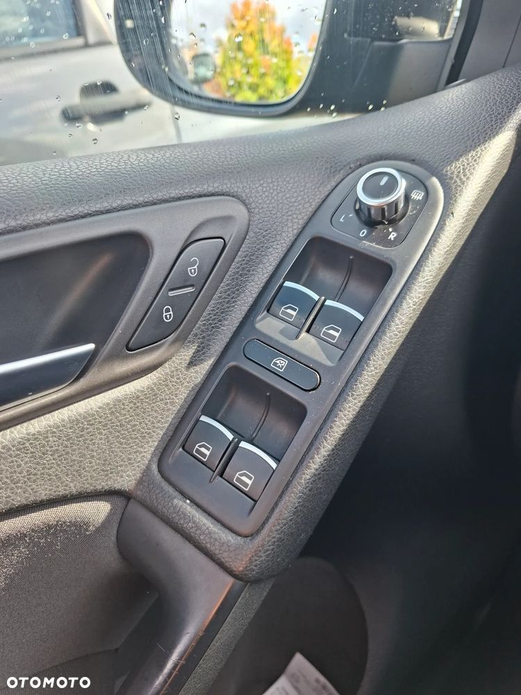 Volkswagen Golf - 12