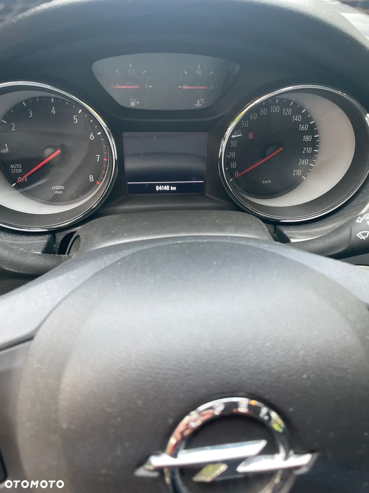 Opel Astra 1.4 T Enjoy S&S - 12