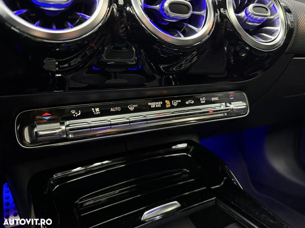 Mercedes-Benz A AMG 35 4MATIC+ Aut. - 13