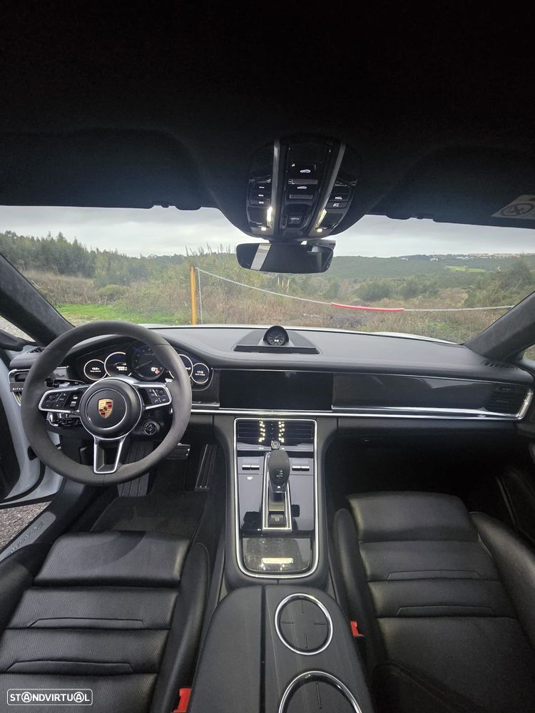 Porsche Panamera Sport Turismo Turbo S E-Hybrid - 14