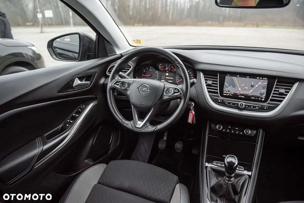 Opel Grandland X 1.2 Start/Stop Business Edition - 26