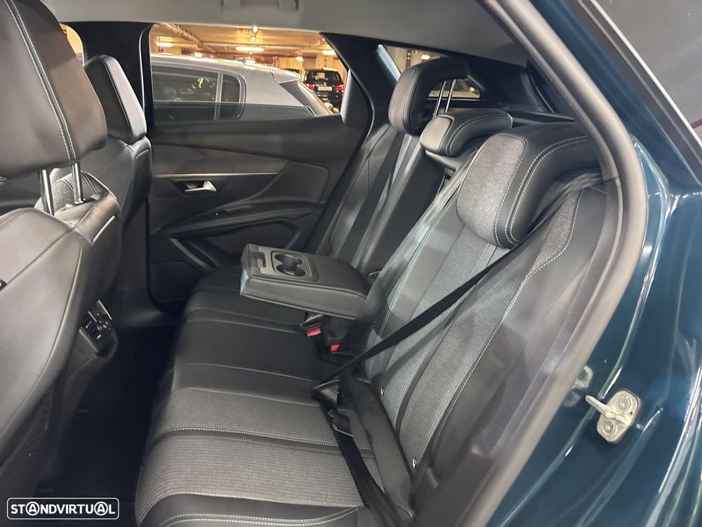 Peugeot 3008 1.5 BlueHDi Allure Pack EAT8 - 8
