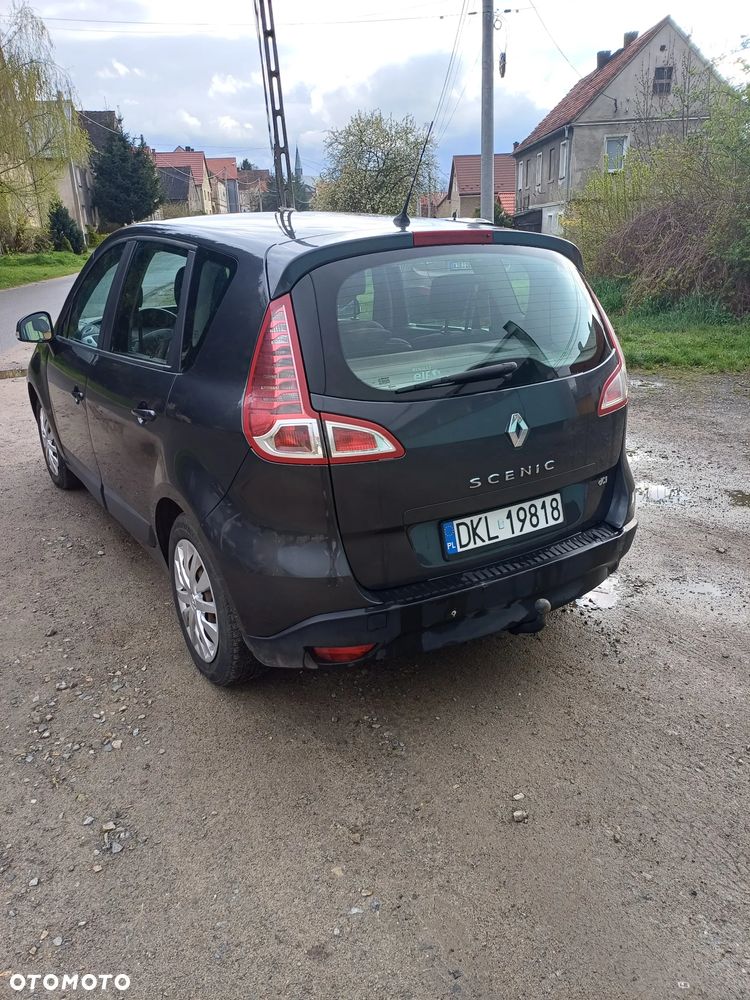 Renault Scenic 1.5 dCi Authentique - 1