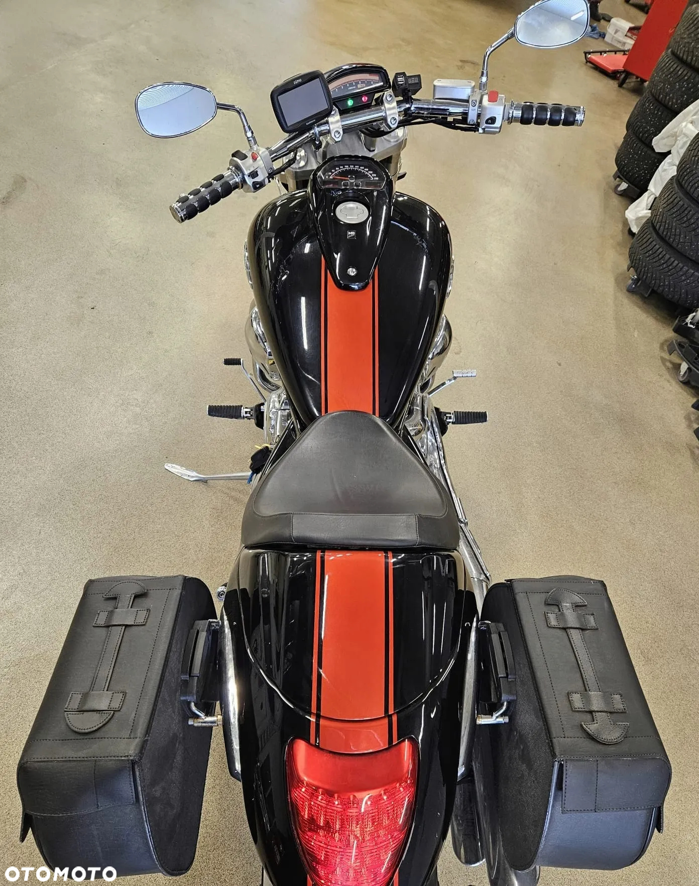 Suzuki Intruder - 5