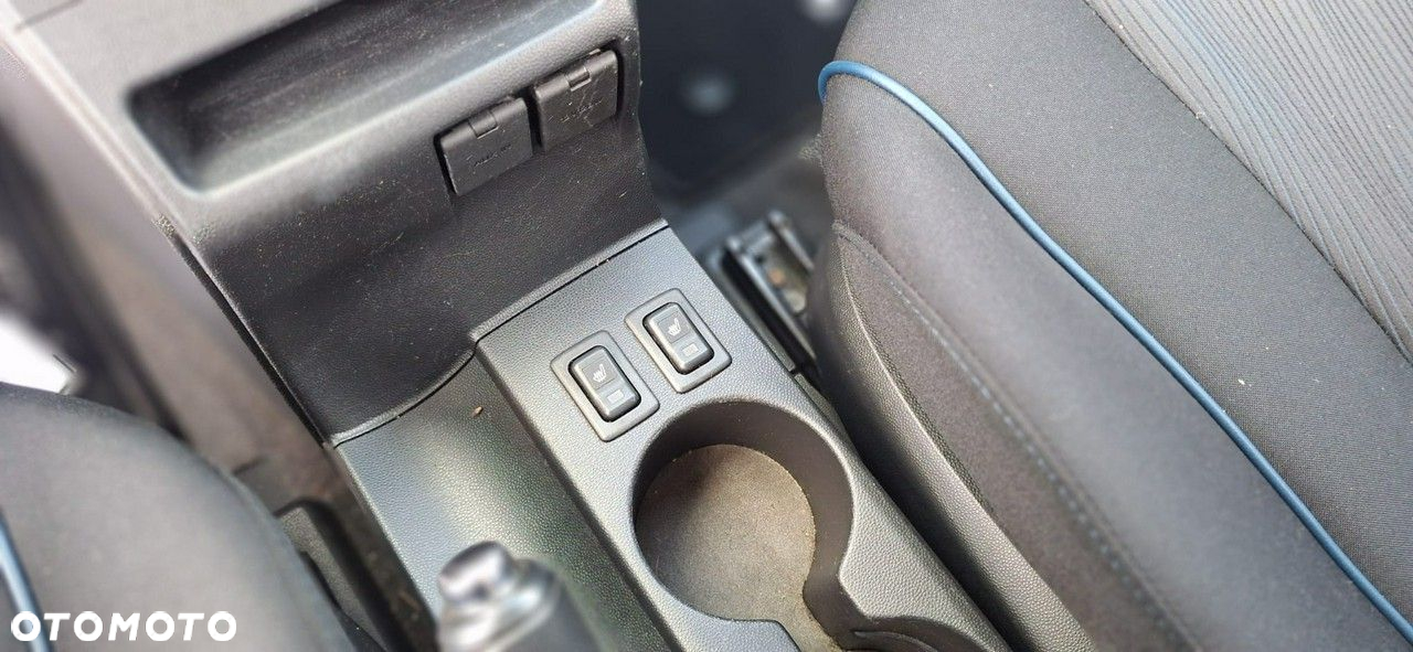 Mazda 5 - 13