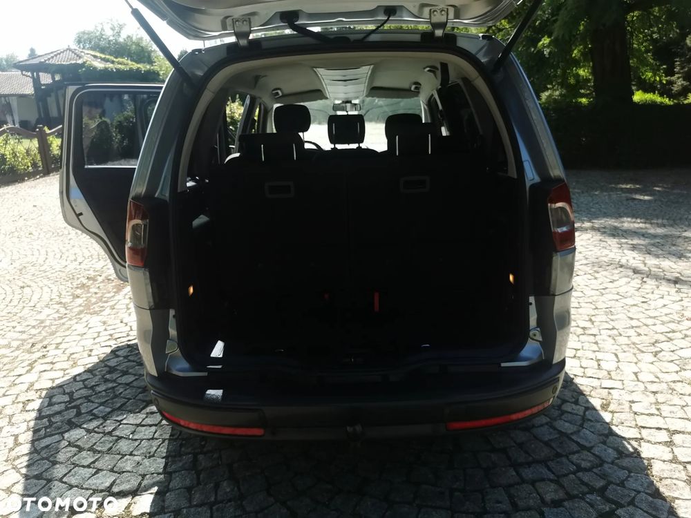 Ford Galaxy 2.0 TDCi Ghia - 11