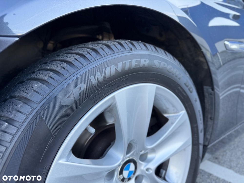 BMW Seria 5 520d - 27