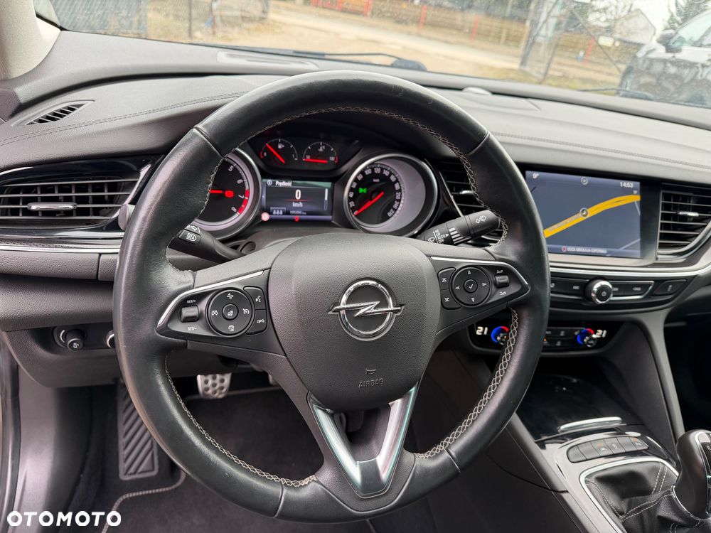 Opel Insignia - 18