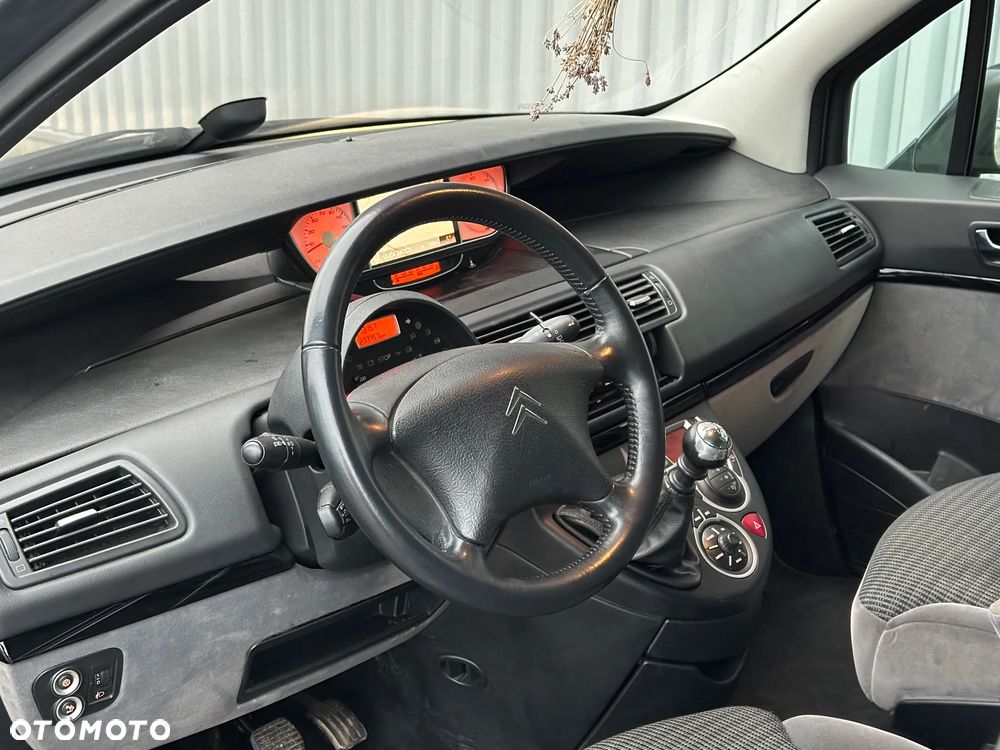 Citroën C8 - 4