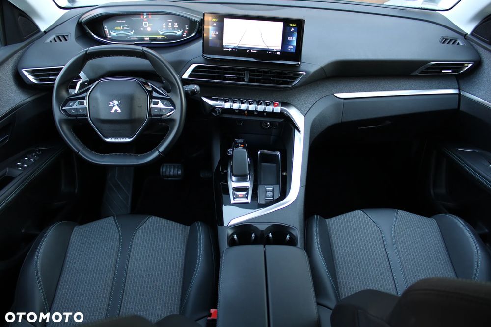 Peugeot 3008 1.6 PureTech HYbrid Allure S&S EAT8 - 28