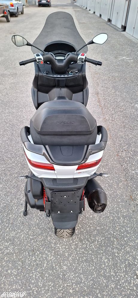 Piaggio MP-3 - 9