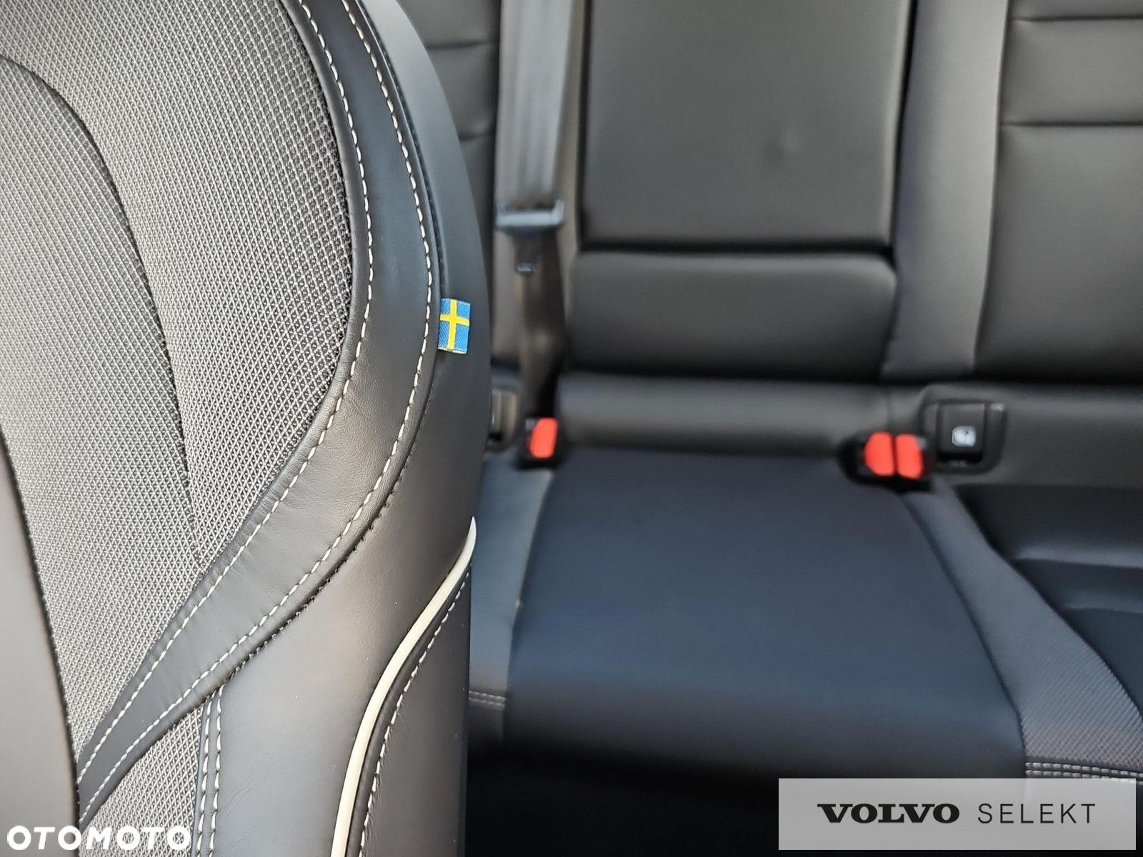 Volvo S60 B5 B AWD Plus Dark - 30