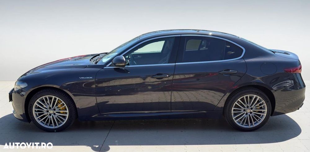 Alfa Romeo Giulia 2.0 Turbo AWD AT8 Veloce - 8