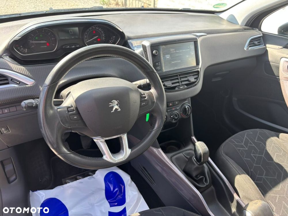 Peugeot 2008 PureTech 82 Active - 11